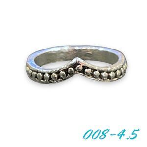 Womens Ring Size 4.5 Band Silver Metal Boho Gothic Style 008-4.5